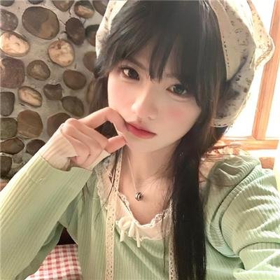 露露·贝特小姐